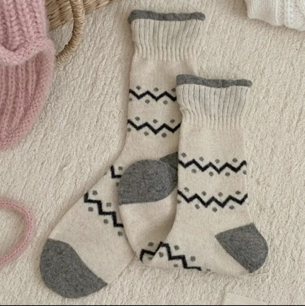 7 Pairs Cozy Patterned Wool Socks